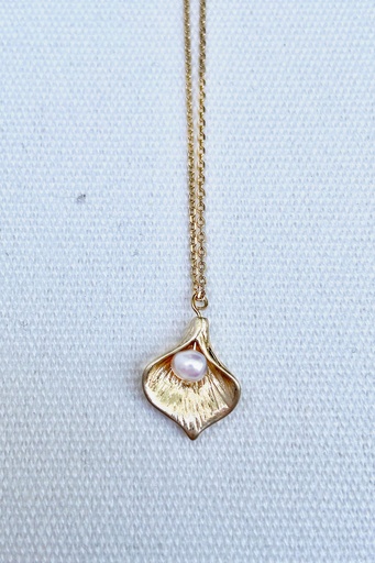 Calla Lily Necklace